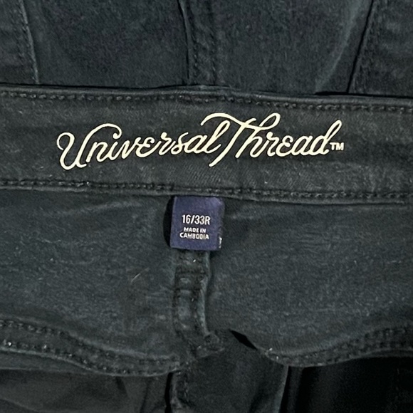 Universal Thread Black High Rise Skinny Distressed Jeans Size 16 Women’s - Picture 2 of 7